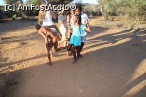[P09] Un dans de societate tribal, cu legătura degetelor...  » foto by glcitizen
 - 
<span class="allrVoted glyphicon glyphicon-heart hidden" id="av1128654"></span>
<a class="m-l-10 hidden" id="sv1128654" onclick="voting_Foto_DelVot(,1128654,8930)" role="button">șterge vot <span class="glyphicon glyphicon-remove"></span></a>
<a id="v91128654" class=" c-red"  onclick="voting_Foto_SetVot(1128654)" role="button"><span class="glyphicon glyphicon-heart-empty"></span> <b>LIKE</b> = Votează poza</a> <img class="hidden"  id="f1128654W9" src="/imagini/loader.gif" border="0" /><span class="AjErrMes hidden" id="e1128654ErM"></span>