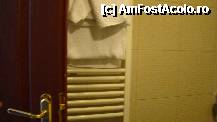[P17] Caloriferul din baie, sau mai bine zis radiatorul uscator de prosoape... » foto by kelyboy
 - 
<span class="allrVoted glyphicon glyphicon-heart hidden" id="av285050"></span>
<a class="m-l-10 hidden" id="sv285050" onclick="voting_Foto_DelVot(,285050,8932)" role="button">șterge vot <span class="glyphicon glyphicon-remove"></span></a>
<a id="v9285050" class=" c-red"  onclick="voting_Foto_SetVot(285050)" role="button"><span class="glyphicon glyphicon-heart-empty"></span> <b>LIKE</b> = Votează poza</a> <img class="hidden"  id="f285050W9" src="/imagini/loader.gif" border="0" /><span class="AjErrMes hidden" id="e285050ErM"></span>