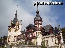 [P10] Sinaia - Castelul Peleş » foto by cri_zina
 - 
<span class="allrVoted glyphicon glyphicon-heart hidden" id="av478206"></span>
<a class="m-l-10 hidden" id="sv478206" onclick="voting_Foto_DelVot(,478206,8942)" role="button">șterge vot <span class="glyphicon glyphicon-remove"></span></a>
<a id="v9478206" class=" c-red"  onclick="voting_Foto_SetVot(478206)" role="button"><span class="glyphicon glyphicon-heart-empty"></span> <b>LIKE</b> = Votează poza</a> <img class="hidden"  id="f478206W9" src="/imagini/loader.gif" border="0" /><span class="AjErrMes hidden" id="e478206ErM"></span>