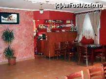 [P02] Receptia si totodata barul restaurantului. In sala este locul de servire a mesei. » foto by ctc
 - 
<span class="allrVoted glyphicon glyphicon-heart hidden" id="av202136"></span>
<a class="m-l-10 hidden" id="sv202136" onclick="voting_Foto_DelVot(,202136,8953)" role="button">șterge vot <span class="glyphicon glyphicon-remove"></span></a>
<a id="v9202136" class=" c-red"  onclick="voting_Foto_SetVot(202136)" role="button"><span class="glyphicon glyphicon-heart-empty"></span> <b>LIKE</b> = Votează poza</a> <img class="hidden"  id="f202136W9" src="/imagini/loader.gif" border="0" /><span class="AjErrMes hidden" id="e202136ErM"></span>