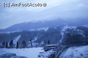 [P09] Vedere de la geamul din camera » foto by ado_lex
 - 
<span class="allrVoted glyphicon glyphicon-heart hidden" id="av917101"></span>
<a class="m-l-10 hidden" id="sv917101" onclick="voting_Foto_DelVot(,917101,8964)" role="button">șterge vot <span class="glyphicon glyphicon-remove"></span></a>
<a id="v9917101" class=" c-red"  onclick="voting_Foto_SetVot(917101)" role="button"><span class="glyphicon glyphicon-heart-empty"></span> <b>LIKE</b> = Votează poza</a> <img class="hidden"  id="f917101W9" src="/imagini/loader.gif" border="0" /><span class="AjErrMes hidden" id="e917101ErM"></span>