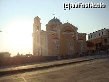 [P17] Aceeasi biserica vazuta din strada principala » foto by Ellada_sagapo
 - 
<span class="allrVoted glyphicon glyphicon-heart hidden" id="av177367"></span>
<a class="m-l-10 hidden" id="sv177367" onclick="voting_Foto_DelVot(,177367,8969)" role="button">șterge vot <span class="glyphicon glyphicon-remove"></span></a>
<a id="v9177367" class=" c-red"  onclick="voting_Foto_SetVot(177367)" role="button"><span class="glyphicon glyphicon-heart-empty"></span> <b>LIKE</b> = Votează poza</a> <img class="hidden"  id="f177367W9" src="/imagini/loader.gif" border="0" /><span class="AjErrMes hidden" id="e177367ErM"></span>