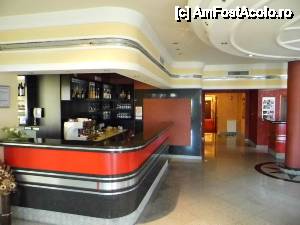[P13] Barul restaurantului Elegance.  » foto by ariciu*
 - 
<span class="allrVoted glyphicon glyphicon-heart hidden" id="av480873"></span>
<a class="m-l-10 hidden" id="sv480873" onclick="voting_Foto_DelVot(,480873,8972)" role="button">șterge vot <span class="glyphicon glyphicon-remove"></span></a>
<a id="v9480873" class=" c-red"  onclick="voting_Foto_SetVot(480873)" role="button"><span class="glyphicon glyphicon-heart-empty"></span> <b>LIKE</b> = Votează poza</a> <img class="hidden"  id="f480873W9" src="/imagini/loader.gif" border="0" /><span class="AjErrMes hidden" id="e480873ErM"></span>