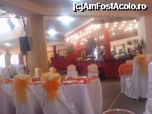 [P20] Barul si mesele din restaurant! Nu era nicio nunta, acesta era decorul zilnic. » foto by LaraCroft
 - 
<span class="allrVoted glyphicon glyphicon-heart hidden" id="av237067"></span>
<a class="m-l-10 hidden" id="sv237067" onclick="voting_Foto_DelVot(,237067,8981)" role="button">șterge vot <span class="glyphicon glyphicon-remove"></span></a>
<a id="v9237067" class=" c-red"  onclick="voting_Foto_SetVot(237067)" role="button"><span class="glyphicon glyphicon-heart-empty"></span> <b>LIKE</b> = Votează poza</a> <img class="hidden"  id="f237067W9" src="/imagini/loader.gif" border="0" /><span class="AjErrMes hidden" id="e237067ErM"></span>
