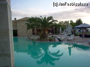 [P41] piscina centrala » foto by hlli
 - 
<span class="allrVoted glyphicon glyphicon-heart hidden" id="av375284"></span>
<a class="m-l-10 hidden" id="sv375284" onclick="voting_Foto_DelVot(,375284,9009)" role="button">șterge vot <span class="glyphicon glyphicon-remove"></span></a>
<a id="v9375284" class=" c-red"  onclick="voting_Foto_SetVot(375284)" role="button"><span class="glyphicon glyphicon-heart-empty"></span> <b>LIKE</b> = Votează poza</a> <img class="hidden"  id="f375284W9" src="/imagini/loader.gif" border="0" /><span class="AjErrMes hidden" id="e375284ErM"></span>
