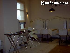 [P61] un colt din restaurant » foto by hlli
 - 
<span class="allrVoted glyphicon glyphicon-heart hidden" id="av375304"></span>
<a class="m-l-10 hidden" id="sv375304" onclick="voting_Foto_DelVot(,375304,9009)" role="button">șterge vot <span class="glyphicon glyphicon-remove"></span></a>
<a id="v9375304" class=" c-red"  onclick="voting_Foto_SetVot(375304)" role="button"><span class="glyphicon glyphicon-heart-empty"></span> <b>LIKE</b> = Votează poza</a> <img class="hidden"  id="f375304W9" src="/imagini/loader.gif" border="0" /><span class="AjErrMes hidden" id="e375304ErM"></span>