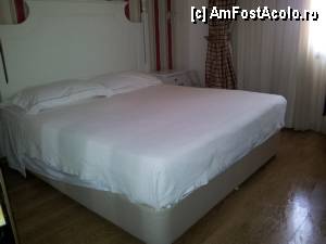 [P01] Dormitor cu pat matrimonial » foto by mauricius*
 - 
<span class="allrVoted glyphicon glyphicon-heart hidden" id="av367758"></span>
<a class="m-l-10 hidden" id="sv367758" onclick="voting_Foto_DelVot(,367758,9009)" role="button">șterge vot <span class="glyphicon glyphicon-remove"></span></a>
<a id="v9367758" class=" c-red"  onclick="voting_Foto_SetVot(367758)" role="button"><span class="glyphicon glyphicon-heart-empty"></span> <b>LIKE</b> = Votează poza</a> <img class="hidden"  id="f367758W9" src="/imagini/loader.gif" border="0" /><span class="AjErrMes hidden" id="e367758ErM"></span>