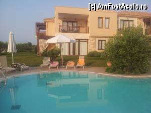 [P09] Vedere dinspre piscina » foto by mauricius*
 - 
<span class="allrVoted glyphicon glyphicon-heart hidden" id="av367791"></span>
<a class="m-l-10 hidden" id="sv367791" onclick="voting_Foto_DelVot(,367791,9009)" role="button">șterge vot <span class="glyphicon glyphicon-remove"></span></a>
<a id="v9367791" class=" c-red"  onclick="voting_Foto_SetVot(367791)" role="button"><span class="glyphicon glyphicon-heart-empty"></span> <b>LIKE</b> = Votează poza</a> <img class="hidden"  id="f367791W9" src="/imagini/loader.gif" border="0" /><span class="AjErrMes hidden" id="e367791ErM"></span>