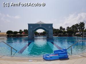 [P02] Hilton Dalaman Sarigerme - piscina principală şi zona cu jacuzzi » foto by nicole33
 - 
<span class="allrVoted glyphicon glyphicon-heart hidden" id="av1205194"></span>
<a class="m-l-10 hidden" id="sv1205194" onclick="voting_Foto_DelVot(,1205194,9010)" role="button">șterge vot <span class="glyphicon glyphicon-remove"></span></a>
<a id="v91205194" class=" c-red"  onclick="voting_Foto_SetVot(1205194)" role="button"><span class="glyphicon glyphicon-heart-empty"></span> <b>LIKE</b> = Votează poza</a> <img class="hidden"  id="f1205194W9" src="/imagini/loader.gif" border="0" /><span class="AjErrMes hidden" id="e1205194ErM"></span>