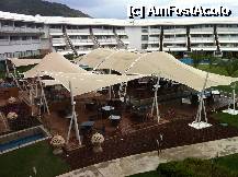 [P04] Terasa restaurantului principal. » foto by Veioza
 - 
<span class="allrVoted glyphicon glyphicon-heart hidden" id="av204253"></span>
<a class="m-l-10 hidden" id="sv204253" onclick="voting_Foto_DelVot(,204253,9010)" role="button">șterge vot <span class="glyphicon glyphicon-remove"></span></a>
<a id="v9204253" class=" c-red"  onclick="voting_Foto_SetVot(204253)" role="button"><span class="glyphicon glyphicon-heart-empty"></span> <b>LIKE</b> = Votează poza</a> <img class="hidden"  id="f204253W9" src="/imagini/loader.gif" border="0" /><span class="AjErrMes hidden" id="e204253ErM"></span>