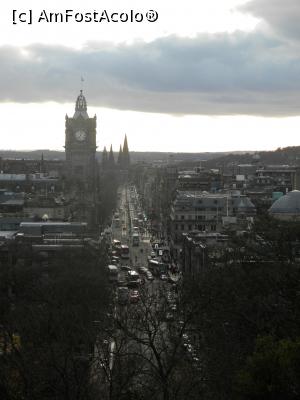 [P22] Prima 'Captura ', fotografia intens vanata! 
Princes Street si Turnul cu ceas al Balmoral Hotel » foto by mecut
 - 
<span class="allrVoted glyphicon glyphicon-heart hidden" id="av829004"></span>
<a class="m-l-10 hidden" id="sv829004" onclick="voting_Foto_DelVot(,829004,9014)" role="button">șterge vot <span class="glyphicon glyphicon-remove"></span></a>
<a id="v9829004" class=" c-red"  onclick="voting_Foto_SetVot(829004)" role="button"><span class="glyphicon glyphicon-heart-empty"></span> <b>LIKE</b> = Votează poza</a> <img class="hidden"  id="f829004W9" src="/imagini/loader.gif" border="0" /><span class="AjErrMes hidden" id="e829004ErM"></span>