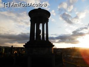 [P33] Soarele la asfintit
Carlton Hill
Dugald Monument » foto by mecut
 - 
<span class="allrVoted glyphicon glyphicon-heart hidden" id="av829015"></span>
<a class="m-l-10 hidden" id="sv829015" onclick="voting_Foto_DelVot(,829015,9014)" role="button">șterge vot <span class="glyphicon glyphicon-remove"></span></a>
<a id="v9829015" class=" c-red"  onclick="voting_Foto_SetVot(829015)" role="button"><span class="glyphicon glyphicon-heart-empty"></span> <b>LIKE</b> = Votează poza</a> <img class="hidden"  id="f829015W9" src="/imagini/loader.gif" border="0" /><span class="AjErrMes hidden" id="e829015ErM"></span>