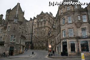 [P01] Clădirile din Edinburgh la ora la care am ajuns.  » foto by ariciu*
 - 
<span class="allrVoted glyphicon glyphicon-heart hidden" id="av502742"></span>
<a class="m-l-10 hidden" id="sv502742" onclick="voting_Foto_DelVot(,502742,9014)" role="button">șterge vot <span class="glyphicon glyphicon-remove"></span></a>
<a id="v9502742" class=" c-red"  onclick="voting_Foto_SetVot(502742)" role="button"><span class="glyphicon glyphicon-heart-empty"></span> <b>LIKE</b> = Votează poza</a> <img class="hidden"  id="f502742W9" src="/imagini/loader.gif" border="0" /><span class="AjErrMes hidden" id="e502742ErM"></span>