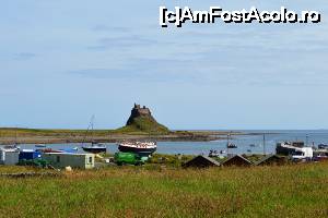 [P19] Lindisfarne, Insula Sfântă - castelul, vedere peste portul pescăresc » foto by makuy*
 - 
<span class="allrVoted glyphicon glyphicon-heart hidden" id="av651904"></span>
<a class="m-l-10 hidden" id="sv651904" onclick="voting_Foto_DelVot(,651904,9014)" role="button">șterge vot <span class="glyphicon glyphicon-remove"></span></a>
<a id="v9651904" class=" c-red"  onclick="voting_Foto_SetVot(651904)" role="button"><span class="glyphicon glyphicon-heart-empty"></span> <b>LIKE</b> = Votează poza</a> <img class="hidden"  id="f651904W9" src="/imagini/loader.gif" border="0" /><span class="AjErrMes hidden" id="e651904ErM"></span>