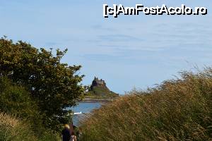 [P20] Lindisfarne, Insula Sfântă - impresie cu castel în fundal » foto by makuy*
 - 
<span class="allrVoted glyphicon glyphicon-heart hidden" id="av651905"></span>
<a class="m-l-10 hidden" id="sv651905" onclick="voting_Foto_DelVot(,651905,9014)" role="button">șterge vot <span class="glyphicon glyphicon-remove"></span></a>
<a id="v9651905" class=" c-red"  onclick="voting_Foto_SetVot(651905)" role="button"><span class="glyphicon glyphicon-heart-empty"></span> <b>LIKE</b> = Votează poza</a> <img class="hidden"  id="f651905W9" src="/imagini/loader.gif" border="0" /><span class="AjErrMes hidden" id="e651905ErM"></span>