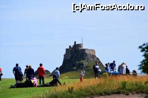 [P23] Lindisfarne, Insula Sfântă - cum ar fi fost ca în locul turiștilor care se odihnesc să fie un regiment pregătindu-se de atac?  » foto by makuy*
 - 
<span class="allrVoted glyphicon glyphicon-heart hidden" id="av651909"></span>
<a class="m-l-10 hidden" id="sv651909" onclick="voting_Foto_DelVot(,651909,9014)" role="button">șterge vot <span class="glyphicon glyphicon-remove"></span></a>
<a id="v9651909" class=" c-red"  onclick="voting_Foto_SetVot(651909)" role="button"><span class="glyphicon glyphicon-heart-empty"></span> <b>LIKE</b> = Votează poza</a> <img class="hidden"  id="f651909W9" src="/imagini/loader.gif" border="0" /><span class="AjErrMes hidden" id="e651909ErM"></span>