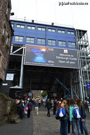 [P02] Edinburgh - spre castel » foto by makuy*
 - 
<span class="allrVoted glyphicon glyphicon-heart hidden" id="av652752"></span>
<a class="m-l-10 hidden" id="sv652752" onclick="voting_Foto_DelVot(,652752,9014)" role="button">șterge vot <span class="glyphicon glyphicon-remove"></span></a>
<a id="v9652752" class=" c-red"  onclick="voting_Foto_SetVot(652752)" role="button"><span class="glyphicon glyphicon-heart-empty"></span> <b>LIKE</b> = Votează poza</a> <img class="hidden"  id="f652752W9" src="/imagini/loader.gif" border="0" /><span class="AjErrMes hidden" id="e652752ErM"></span>