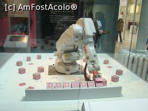 [P09] Robotul ce îți scrie numele » foto by Marius 72
 - 
<span class="allrVoted glyphicon glyphicon-heart hidden" id="av1159919"></span>
<a class="m-l-10 hidden" id="sv1159919" onclick="voting_Foto_DelVot(,1159919,9014)" role="button">șterge vot <span class="glyphicon glyphicon-remove"></span></a>
<a id="v91159919" class=" c-red"  onclick="voting_Foto_SetVot(1159919)" role="button"><span class="glyphicon glyphicon-heart-empty"></span> <b>LIKE</b> = Votează poza</a> <img class="hidden"  id="f1159919W9" src="/imagini/loader.gif" border="0" /><span class="AjErrMes hidden" id="e1159919ErM"></span>