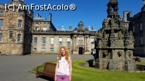 [P21] Palatul Holyroodhouse » foto by geani anto
 - 
<span class="allrVoted glyphicon glyphicon-heart hidden" id="av988167"></span>
<a class="m-l-10 hidden" id="sv988167" onclick="voting_Foto_DelVot(,988167,9014)" role="button">șterge vot <span class="glyphicon glyphicon-remove"></span></a>
<a id="v9988167" class=" c-red"  onclick="voting_Foto_SetVot(988167)" role="button"><span class="glyphicon glyphicon-heart-empty"></span> <b>LIKE</b> = Votează poza</a> <img class="hidden"  id="f988167W9" src="/imagini/loader.gif" border="0" /><span class="AjErrMes hidden" id="e988167ErM"></span>