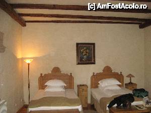 [P02] Camera Cassia - Fronius Residence, Sighisoara » foto by vlado2
 - 
<span class="allrVoted glyphicon glyphicon-heart hidden" id="av455323"></span>
<a class="m-l-10 hidden" id="sv455323" onclick="voting_Foto_DelVot(,455323,9026)" role="button">șterge vot <span class="glyphicon glyphicon-remove"></span></a>
<a id="v9455323" class=" c-red"  onclick="voting_Foto_SetVot(455323)" role="button"><span class="glyphicon glyphicon-heart-empty"></span> <b>LIKE</b> = Votează poza</a> <img class="hidden"  id="f455323W9" src="/imagini/loader.gif" border="0" /><span class="AjErrMes hidden" id="e455323ErM"></span>