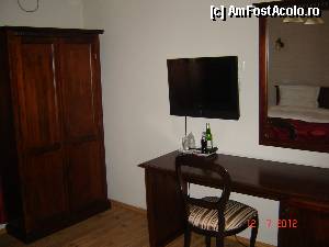 [P15] Detaliu... mobilier » foto by RossoNerro
 - 
<span class="allrVoted glyphicon glyphicon-heart hidden" id="av338355"></span>
<a class="m-l-10 hidden" id="sv338355" onclick="voting_Foto_DelVot(,338355,9028)" role="button">șterge vot <span class="glyphicon glyphicon-remove"></span></a>
<a id="v9338355" class=" c-red"  onclick="voting_Foto_SetVot(338355)" role="button"><span class="glyphicon glyphicon-heart-empty"></span> <b>LIKE</b> = Votează poza</a> <img class="hidden"  id="f338355W9" src="/imagini/loader.gif" border="0" /><span class="AjErrMes hidden" id="e338355ErM"></span>