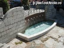[P31] in fata catedralei din ajaccio, o fantana mica, dar care mi-a placut foarte tare » foto by a.sr*
 - 
<span class="allrVoted glyphicon glyphicon-heart hidden" id="av269794"></span>
<a class="m-l-10 hidden" id="sv269794" onclick="voting_Foto_DelVot(,269794,9033)" role="button">șterge vot <span class="glyphicon glyphicon-remove"></span></a>
<a id="v9269794" class=" c-red"  onclick="voting_Foto_SetVot(269794)" role="button"><span class="glyphicon glyphicon-heart-empty"></span> <b>LIKE</b> = Votează poza</a> <img class="hidden"  id="f269794W9" src="/imagini/loader.gif" border="0" /><span class="AjErrMes hidden" id="e269794ErM"></span>