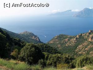 [P14] Piana - locul de plecare spre plaja Ficaghiola, aflată undeva jos.  » foto by Mika
 - 
<span class="allrVoted glyphicon glyphicon-heart hidden" id="av1032326"></span>
<a class="m-l-10 hidden" id="sv1032326" onclick="voting_Foto_DelVot(,1032326,9033)" role="button">șterge vot <span class="glyphicon glyphicon-remove"></span></a>
<a id="v91032326" class=" c-red"  onclick="voting_Foto_SetVot(1032326)" role="button"><span class="glyphicon glyphicon-heart-empty"></span> <b>LIKE</b> = Votează poza</a> <img class="hidden"  id="f1032326W9" src="/imagini/loader.gif" border="0" /><span class="AjErrMes hidden" id="e1032326ErM"></span>