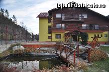 [P03] Micul lac cu pesti si podetul peste el » foto by Catzus
 - 
<span class="allrVoted glyphicon glyphicon-heart hidden" id="av489148"></span>
<a class="m-l-10 hidden" id="sv489148" onclick="voting_Foto_DelVot(,489148,9046)" role="button">șterge vot <span class="glyphicon glyphicon-remove"></span></a>
<a id="v9489148" class=" c-red"  onclick="voting_Foto_SetVot(489148)" role="button"><span class="glyphicon glyphicon-heart-empty"></span> <b>LIKE</b> = Votează poza</a> <img class="hidden"  id="f489148W9" src="/imagini/loader.gif" border="0" /><span class="AjErrMes hidden" id="e489148ErM"></span>