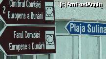 [P26] Indicatoare de directie is centrul Sulinei » foto by Arpad Bojte
 - 
<span class="allrVoted glyphicon glyphicon-heart hidden" id="av334992"></span>
<a class="m-l-10 hidden" id="sv334992" onclick="voting_Foto_DelVot(,334992,9050)" role="button">șterge vot <span class="glyphicon glyphicon-remove"></span></a>
<a id="v9334992" class=" c-red"  onclick="voting_Foto_SetVot(334992)" role="button"><span class="glyphicon glyphicon-heart-empty"></span> <b>LIKE</b> = Votează poza</a> <img class="hidden"  id="f334992W9" src="/imagini/loader.gif" border="0" /><span class="AjErrMes hidden" id="e334992ErM"></span>