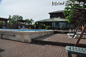 [P08] La piscina se pun la dispozitie prosoape pentru fiecare oaspete » foto by Catzus
 - 
<span class="allrVoted glyphicon glyphicon-heart hidden" id="av530072"></span>
<a class="m-l-10 hidden" id="sv530072" onclick="voting_Foto_DelVot(,530072,9050)" role="button">șterge vot <span class="glyphicon glyphicon-remove"></span></a>
<a id="v9530072" class=" c-red"  onclick="voting_Foto_SetVot(530072)" role="button"><span class="glyphicon glyphicon-heart-empty"></span> <b>LIKE</b> = Votează poza</a> <img class="hidden"  id="f530072W9" src="/imagini/loader.gif" border="0" /><span class="AjErrMes hidden" id="e530072ErM"></span>
