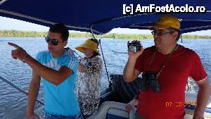 [P02] Excursie cu catamaranul pensiunii la Lacul Rosu. Alex ne da detalii despre frumusetile Deltei. Si nu sunt putine!  » foto by samcluj
 - 
<span class="allrVoted glyphicon glyphicon-heart hidden" id="av458766"></span>
<a class="m-l-10 hidden" id="sv458766" onclick="voting_Foto_DelVot(,458766,9050)" role="button">șterge vot <span class="glyphicon glyphicon-remove"></span></a>
<a id="v9458766" class=" c-red"  onclick="voting_Foto_SetVot(458766)" role="button"><span class="glyphicon glyphicon-heart-empty"></span> <b>LIKE</b> = Votează poza</a> <img class="hidden"  id="f458766W9" src="/imagini/loader.gif" border="0" /><span class="AjErrMes hidden" id="e458766ErM"></span>