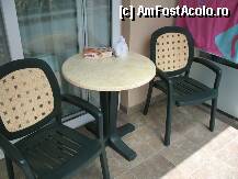 [P04] Terasa cu cele doua scaune si masuta - Kaktus Playa Hotel » foto by cintus
 - 
<span class="allrVoted glyphicon glyphicon-heart hidden" id="av206788"></span>
<a class="m-l-10 hidden" id="sv206788" onclick="voting_Foto_DelVot(,206788,9053)" role="button">șterge vot <span class="glyphicon glyphicon-remove"></span></a>
<a id="v9206788" class=" c-red"  onclick="voting_Foto_SetVot(206788)" role="button"><span class="glyphicon glyphicon-heart-empty"></span> <b>LIKE</b> = Votează poza</a> <img class="hidden"  id="f206788W9" src="/imagini/loader.gif" border="0" /><span class="AjErrMes hidden" id="e206788ErM"></span>