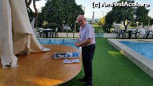 [P14] Pierfrancesco verifică dimineața devreme calitatea apei din piscine » foto by mauricius*
 - 
<span class="allrVoted glyphicon glyphicon-heart hidden" id="av552250"></span>
<a class="m-l-10 hidden" id="sv552250" onclick="voting_Foto_DelVot(,552250,9065)" role="button">șterge vot <span class="glyphicon glyphicon-remove"></span></a>
<a id="v9552250" class=" c-red"  onclick="voting_Foto_SetVot(552250)" role="button"><span class="glyphicon glyphicon-heart-empty"></span> <b>LIKE</b> = Votează poza</a> <img class="hidden"  id="f552250W9" src="/imagini/loader.gif" border="0" /><span class="AjErrMes hidden" id="e552250ErM"></span>