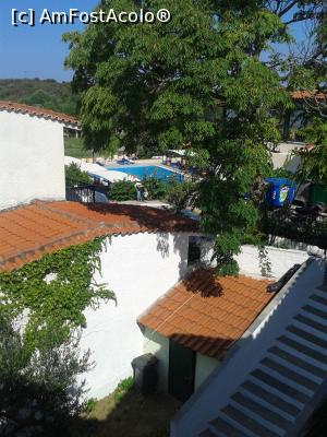 [P10] Village Mare - recomandabil, dacă eşti bine informat. Vedere din balcon spre piscine.  » foto by bogumil
 - 
<span class="allrVoted glyphicon glyphicon-heart hidden" id="av732088"></span>
<a class="m-l-10 hidden" id="sv732088" onclick="voting_Foto_DelVot(,732088,9103)" role="button">șterge vot <span class="glyphicon glyphicon-remove"></span></a>
<a id="v9732088" class=" c-red"  onclick="voting_Foto_SetVot(732088)" role="button"><span class="glyphicon glyphicon-heart-empty"></span> <b>LIKE</b> = Votează poza</a> <img class="hidden"  id="f732088W9" src="/imagini/loader.gif" border="0" /><span class="AjErrMes hidden" id="e732088ErM"></span>