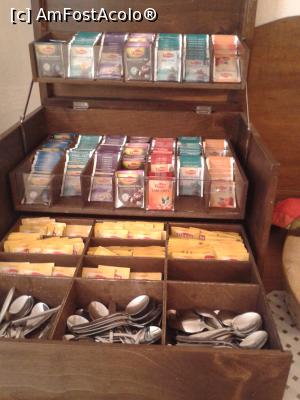 [P37] Village Mare - recomandabil, dacă eşti bine informat. Selecţie de ceaiuri lipton.  » foto by bogumil
 - 
<span class="allrVoted glyphicon glyphicon-heart hidden" id="av732115"></span>
<a class="m-l-10 hidden" id="sv732115" onclick="voting_Foto_DelVot(,732115,9103)" role="button">șterge vot <span class="glyphicon glyphicon-remove"></span></a>
<a id="v9732115" class=" c-red"  onclick="voting_Foto_SetVot(732115)" role="button"><span class="glyphicon glyphicon-heart-empty"></span> <b>LIKE</b> = Votează poza</a> <img class="hidden"  id="f732115W9" src="/imagini/loader.gif" border="0" /><span class="AjErrMes hidden" id="e732115ErM"></span>