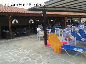 [P40] Village Mare - recomandabil, dacă eşti bine informat. Barul de la piscine.  » foto by bogumil
 - 
<span class="allrVoted glyphicon glyphicon-heart hidden" id="av732118"></span>
<a class="m-l-10 hidden" id="sv732118" onclick="voting_Foto_DelVot(,732118,9103)" role="button">șterge vot <span class="glyphicon glyphicon-remove"></span></a>
<a id="v9732118" class=" c-red"  onclick="voting_Foto_SetVot(732118)" role="button"><span class="glyphicon glyphicon-heart-empty"></span> <b>LIKE</b> = Votează poza</a> <img class="hidden"  id="f732118W9" src="/imagini/loader.gif" border="0" /><span class="AjErrMes hidden" id="e732118ErM"></span>