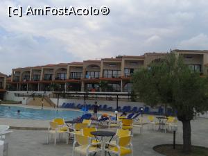 [P44] Village Mare - recomandabil, dacă eşti bine informat. Unul din cele 3 corpuri noi.  » foto by bogumil
 - 
<span class="allrVoted glyphicon glyphicon-heart hidden" id="av732122"></span>
<a class="m-l-10 hidden" id="sv732122" onclick="voting_Foto_DelVot(,732122,9103)" role="button">șterge vot <span class="glyphicon glyphicon-remove"></span></a>
<a id="v9732122" class=" c-red"  onclick="voting_Foto_SetVot(732122)" role="button"><span class="glyphicon glyphicon-heart-empty"></span> <b>LIKE</b> = Votează poza</a> <img class="hidden"  id="f732122W9" src="/imagini/loader.gif" border="0" /><span class="AjErrMes hidden" id="e732122ErM"></span>