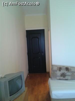 [P05] Village Mare - recomandabil, dacă eşti bine informat. Intrarea în cameră - imediat după intrare este baia.  » foto by bogumil
 - 
<span class="allrVoted glyphicon glyphicon-heart hidden" id="av732083"></span>
<a class="m-l-10 hidden" id="sv732083" onclick="voting_Foto_DelVot(,732083,9103)" role="button">șterge vot <span class="glyphicon glyphicon-remove"></span></a>
<a id="v9732083" class=" c-red"  onclick="voting_Foto_SetVot(732083)" role="button"><span class="glyphicon glyphicon-heart-empty"></span> <b>LIKE</b> = Votează poza</a> <img class="hidden"  id="f732083W9" src="/imagini/loader.gif" border="0" /><span class="AjErrMes hidden" id="e732083ErM"></span>