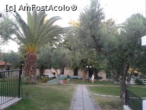 [P51] Village Mare - recomandabil, dacă eşti bine informat.  » foto by bogumil
 - 
<span class="allrVoted glyphicon glyphicon-heart hidden" id="av732129"></span>
<a class="m-l-10 hidden" id="sv732129" onclick="voting_Foto_DelVot(,732129,9103)" role="button">șterge vot <span class="glyphicon glyphicon-remove"></span></a>
<a id="v9732129" class=" c-red"  onclick="voting_Foto_SetVot(732129)" role="button"><span class="glyphicon glyphicon-heart-empty"></span> <b>LIKE</b> = Votează poza</a> <img class="hidden"  id="f732129W9" src="/imagini/loader.gif" border="0" /><span class="AjErrMes hidden" id="e732129ErM"></span>