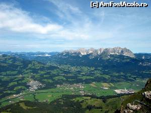 [P11] Wilden Kaiser vazut de pe Kitzbüheler Horn. Vom ajunge în apropierea sa peste cca 3 ore ,,la Scheffau.  » foto by saxonul
 - 
<span class="allrVoted glyphicon glyphicon-heart hidden" id="av546923"></span>
<a class="m-l-10 hidden" id="sv546923" onclick="voting_Foto_DelVot(,546923,9111)" role="button">șterge vot <span class="glyphicon glyphicon-remove"></span></a>
<a id="v9546923" class=" c-red"  onclick="voting_Foto_SetVot(546923)" role="button"><span class="glyphicon glyphicon-heart-empty"></span> <b>LIKE</b> = Votează poza</a> <img class="hidden"  id="f546923W9" src="/imagini/loader.gif" border="0" /><span class="AjErrMes hidden" id="e546923ErM"></span>