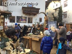 [P40] Kitz - Acesti artisti isi aratau maiestria live.  » foto by mishu
 - 
<span class="allrVoted glyphicon glyphicon-heart hidden" id="av1040673"></span>
<a class="m-l-10 hidden" id="sv1040673" onclick="voting_Foto_DelVot(,1040673,9111)" role="button">șterge vot <span class="glyphicon glyphicon-remove"></span></a>
<a id="v91040673" class=" c-red"  onclick="voting_Foto_SetVot(1040673)" role="button"><span class="glyphicon glyphicon-heart-empty"></span> <b>LIKE</b> = Votează poza</a> <img class="hidden"  id="f1040673W9" src="/imagini/loader.gif" border="0" /><span class="AjErrMes hidden" id="e1040673ErM"></span>