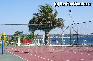 [P03] Terenul de tenis, era imediat dupa locul de joaca pentru copii.  » foto by cdiana
 - 
<span class="allrVoted glyphicon glyphicon-heart hidden" id="av432940"></span>
<a class="m-l-10 hidden" id="sv432940" onclick="voting_Foto_DelVot(,432940,9116)" role="button">șterge vot <span class="glyphicon glyphicon-remove"></span></a>
<a id="v9432940" class=" c-red"  onclick="voting_Foto_SetVot(432940)" role="button"><span class="glyphicon glyphicon-heart-empty"></span> <b>LIKE</b> = Votează poza</a> <img class="hidden"  id="f432940W9" src="/imagini/loader.gif" border="0" /><span class="AjErrMes hidden" id="e432940ErM"></span>