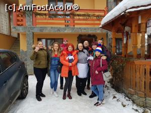 [P01] Poza de grup cu tanti Ioana si sotul sau, nea' Vasile.  » foto by iulian68
 - 
<span class="allrVoted glyphicon glyphicon-heart hidden" id="av1051826"></span>
<a class="m-l-10 hidden" id="sv1051826" onclick="voting_Foto_DelVot(,1051826,9142)" role="button">șterge vot <span class="glyphicon glyphicon-remove"></span></a>
<a id="v91051826" class=" c-red"  onclick="voting_Foto_SetVot(1051826)" role="button"><span class="glyphicon glyphicon-heart-empty"></span> <b>LIKE</b> = Votează poza</a> <img class="hidden"  id="f1051826W9" src="/imagini/loader.gif" border="0" /><span class="AjErrMes hidden" id="e1051826ErM"></span>