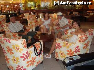 [P04] La un cocteil in holul hotelului, langa restaurrantul unde se servea cina » foto by elga
 - 
<span class="allrVoted glyphicon glyphicon-heart hidden" id="av496069"></span>
<a class="m-l-10 hidden" id="sv496069" onclick="voting_Foto_DelVot(,496069,9158)" role="button">șterge vot <span class="glyphicon glyphicon-remove"></span></a>
<a id="v9496069" class=" c-red"  onclick="voting_Foto_SetVot(496069)" role="button"><span class="glyphicon glyphicon-heart-empty"></span> <b>LIKE</b> = Votează poza</a> <img class="hidden"  id="f496069W9" src="/imagini/loader.gif" border="0" /><span class="AjErrMes hidden" id="e496069ErM"></span>