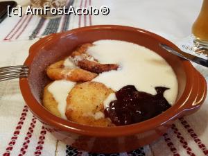 [P18] Niste papanasi inecati in smantana si salvati de dulceata.  » foto by DOINITA
 - 
<span class="allrVoted glyphicon glyphicon-heart hidden" id="av928247"></span>
<a class="m-l-10 hidden" id="sv928247" onclick="voting_Foto_DelVot(,928247,9207)" role="button">șterge vot <span class="glyphicon glyphicon-remove"></span></a>
<a id="v9928247" class=" c-red"  onclick="voting_Foto_SetVot(928247)" role="button"><span class="glyphicon glyphicon-heart-empty"></span> <b>LIKE</b> = Votează poza</a> <img class="hidden"  id="f928247W9" src="/imagini/loader.gif" border="0" /><span class="AjErrMes hidden" id="e928247ErM"></span>