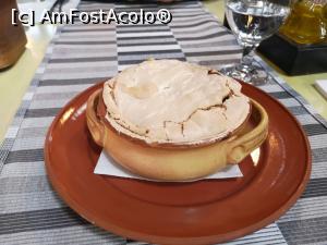 [P15] Clatitele' Centru Vechi', cu branza de vaci cu stafide si bezea caramelizata. Bune rau!  » foto by DOINITA
 - 
<span class="allrVoted glyphicon glyphicon-heart hidden" id="av1058287"></span>
<a class="m-l-10 hidden" id="sv1058287" onclick="voting_Foto_DelVot(,1058287,9207)" role="button">șterge vot <span class="glyphicon glyphicon-remove"></span></a>
<a id="v91058287" class=" c-red"  onclick="voting_Foto_SetVot(1058287)" role="button"><span class="glyphicon glyphicon-heart-empty"></span> <b>LIKE</b> = Votează poza</a> <img class="hidden"  id="f1058287W9" src="/imagini/loader.gif" border="0" /><span class="AjErrMes hidden" id="e1058287ErM"></span>