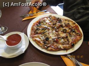 [P10] Pizza casei cu cele de trebuinta. ;)  » foto by Soso42
 - 
<span class="allrVoted glyphicon glyphicon-heart hidden" id="av845212"></span>
<a class="m-l-10 hidden" id="sv845212" onclick="voting_Foto_DelVot(,845212,9207)" role="button">șterge vot <span class="glyphicon glyphicon-remove"></span></a>
<a id="v9845212" class=" c-red"  onclick="voting_Foto_SetVot(845212)" role="button"><span class="glyphicon glyphicon-heart-empty"></span> <b>LIKE</b> = Votează poza</a> <img class="hidden"  id="f845212W9" src="/imagini/loader.gif" border="0" /><span class="AjErrMes hidden" id="e845212ErM"></span>