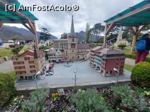 [P30] Swiss Miniatur Park » foto by Chloe
 - 
<span class="allrVoted glyphicon glyphicon-heart hidden" id="av1360337"></span>
<a class="m-l-10 hidden" id="sv1360337" onclick="voting_Foto_DelVot(,1360337,9220)" role="button">șterge vot <span class="glyphicon glyphicon-remove"></span></a>
<a id="v91360337" class=" c-red"  onclick="voting_Foto_SetVot(1360337)" role="button"><span class="glyphicon glyphicon-heart-empty"></span> <b>LIKE</b> = Votează poza</a> <img class="hidden"  id="f1360337W9" src="/imagini/loader.gif" border="0" /><span class="AjErrMes hidden" id="e1360337ErM"></span>