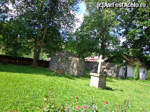 [P07] Gradina unei manastiri. » foto by Marian999*
 - 
<span class="allrVoted glyphicon glyphicon-heart hidden" id="av572764"></span>
<a class="m-l-10 hidden" id="sv572764" onclick="voting_Foto_DelVot(,572764,9238)" role="button">șterge vot <span class="glyphicon glyphicon-remove"></span></a>
<a id="v9572764" class=" c-red"  onclick="voting_Foto_SetVot(572764)" role="button"><span class="glyphicon glyphicon-heart-empty"></span> <b>LIKE</b> = Votează poza</a> <img class="hidden"  id="f572764W9" src="/imagini/loader.gif" border="0" /><span class="AjErrMes hidden" id="e572764ErM"></span>