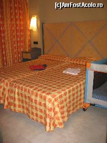 [P17] Aparthotel THB Sa Coma Platja - dormitor » foto by andyalice2003
 - 
<span class="allrVoted glyphicon glyphicon-heart hidden" id="av215125"></span>
<a class="m-l-10 hidden" id="sv215125" onclick="voting_Foto_DelVot(,215125,9239)" role="button">șterge vot <span class="glyphicon glyphicon-remove"></span></a>
<a id="v9215125" class=" c-red"  onclick="voting_Foto_SetVot(215125)" role="button"><span class="glyphicon glyphicon-heart-empty"></span> <b>LIKE</b> = Votează poza</a> <img class="hidden"  id="f215125W9" src="/imagini/loader.gif" border="0" /><span class="AjErrMes hidden" id="e215125ErM"></span>